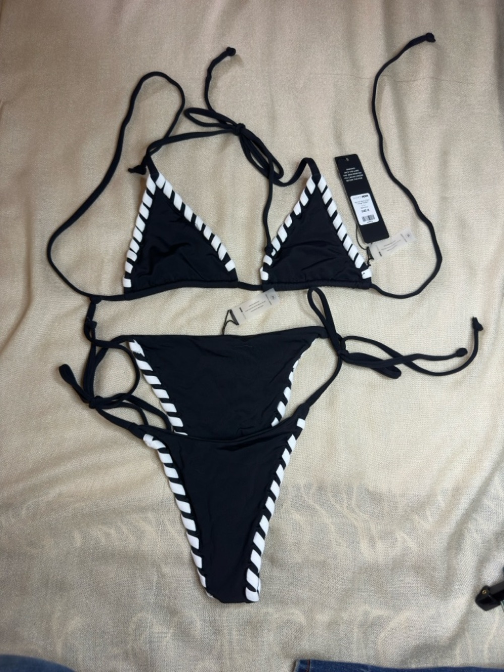 NWT Fashion Nova Black White Bikini Set Triangle Top String Bottom Size M